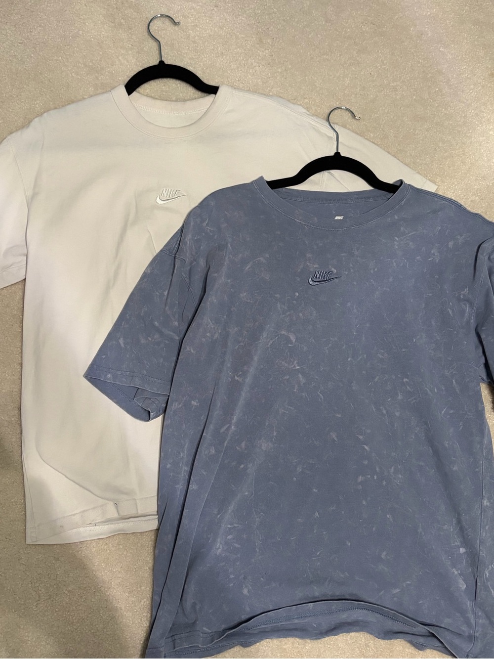 Bundle 2x Nike Premium Essentials T-Shirts Medium Loose Fit Heavyweight